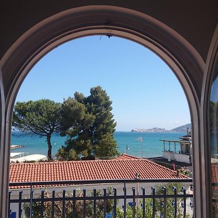 Alloggio Panoramico Sul Mare Di Vindicio Formia Exteriör bild