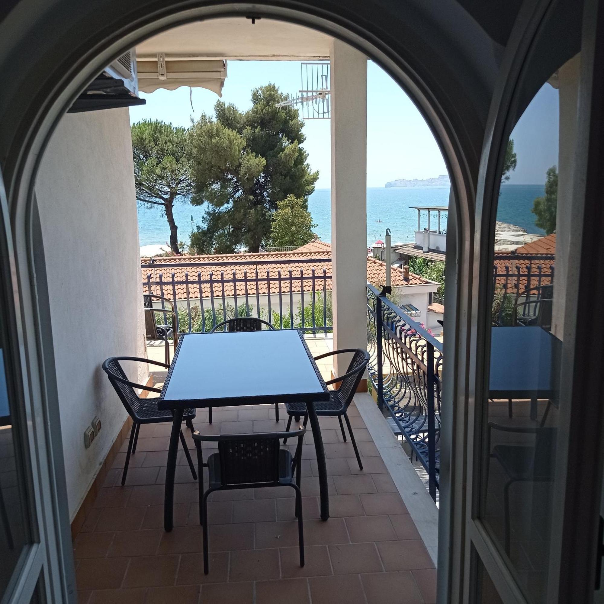 Alloggio Panoramico Sul Mare Di Vindicio Formia Exteriör bild